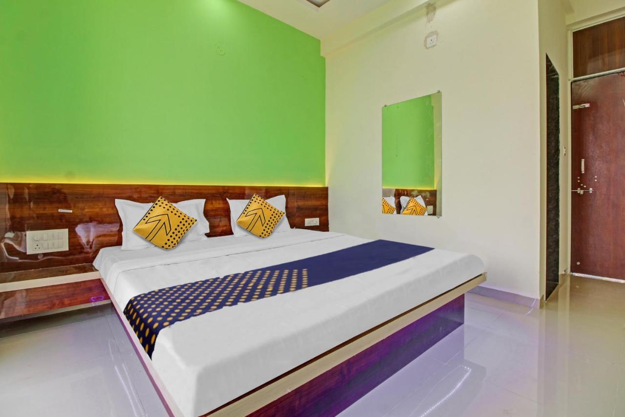 Oyo Hotel Hidden Palace Pune Exterior foto