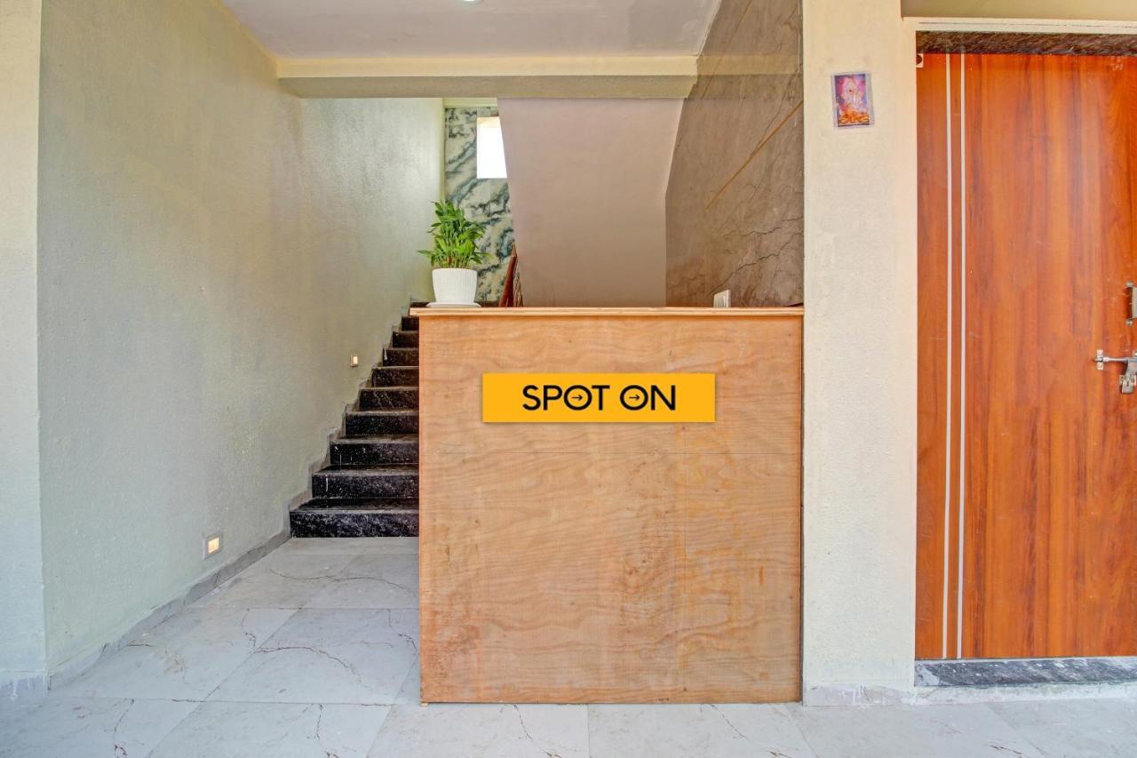 Oyo Hotel Hidden Palace Pune Exterior foto