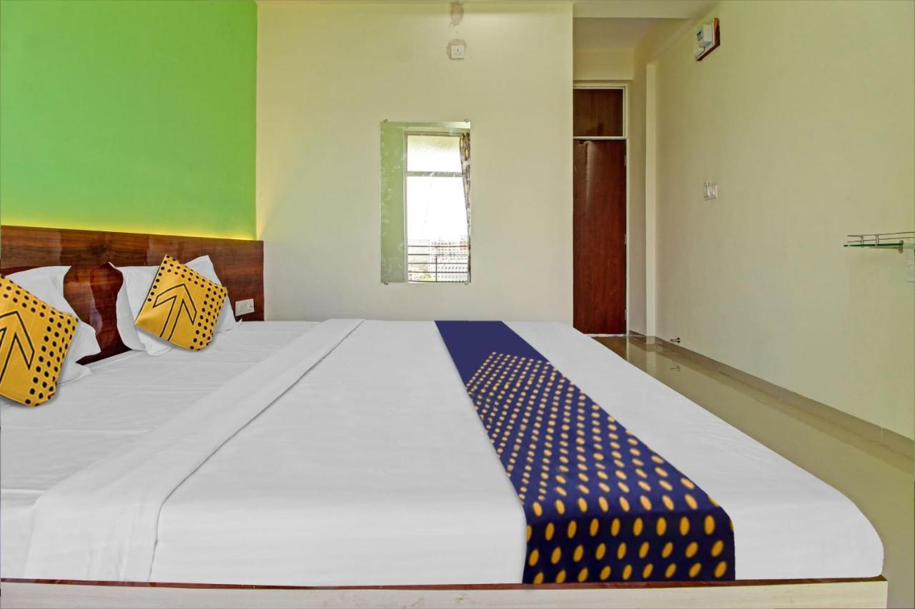 Oyo Hotel Hidden Palace Pune Exterior foto